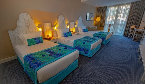 Habitación, 3 camas individuales, fumadores (Large Triple)