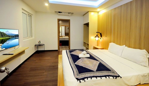 Ático, 2 habitaciones, vistas a la ciudad