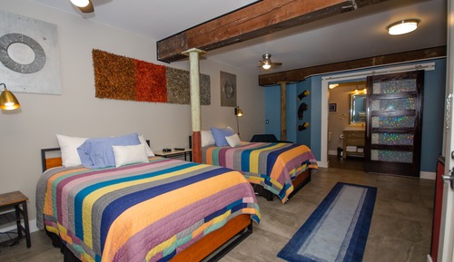 Suite superior, 2 camas dobles, frigorífico y microondas, planta baja (Thoftne)