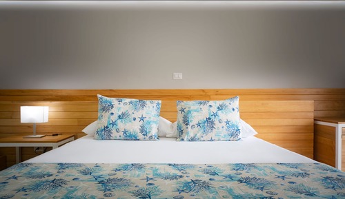 Habitación Deluxe, balcón, vistas a la piscina