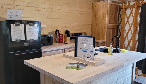 Bungalow familiar, baño privado, vistas a la montaña (Mountain Laurel)