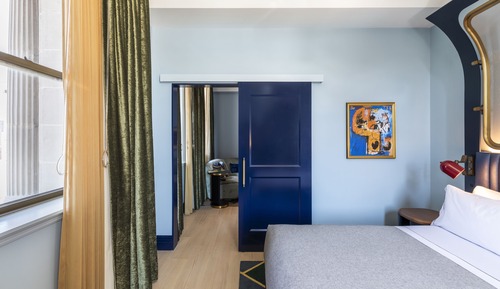 Suite Premium, 1 cama de matrimonio grande (Mobility & Hearing, Roll-in Shower)