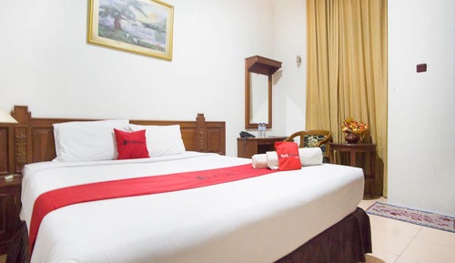 Habitación doble (RedDoorz)