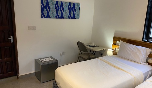 Habitación superior con 1 cama doble o 2 individuales