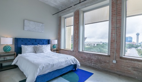 Apartamento panorámico, 2 habitaciones, baño privado, vistas a la ciudad