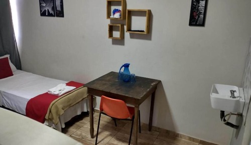 Habitación estándar con 2 camas individuales