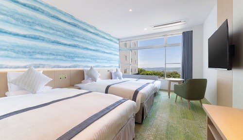 Habitación triple superior, no fumadores (with Private Bathroom, Forest View)