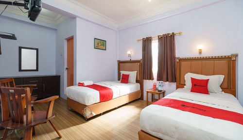 Habitación con 2 camas individuales (RedDoorz)