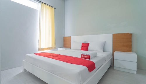 Habitación Deluxe (RedDoorz)