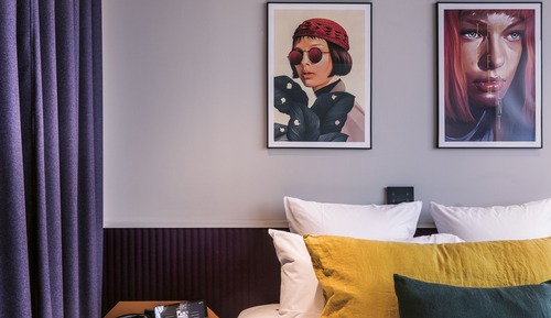 Habitación doble, vistas a la ciudad (Paradiso)