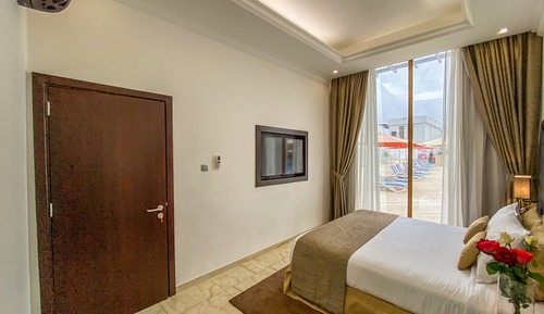 Bungalow Premium, vistas a la piscina