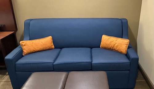 Suite Estudio Business (King with Extra Large Sofa bed)