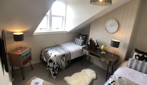 Habitación clásica con 2 camas individuales