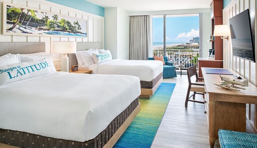 Habitación Deluxe, 2 camas de matrimonio, balcón, vistas parciales al mar