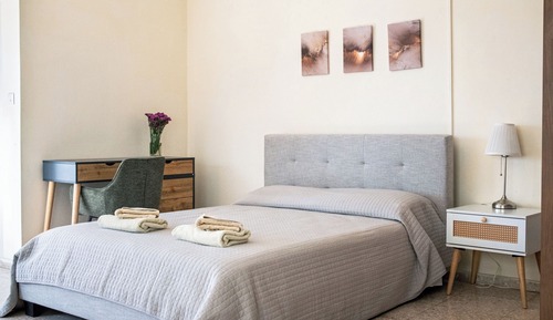 Habitación, varias habitaciones, fumadores, balcón