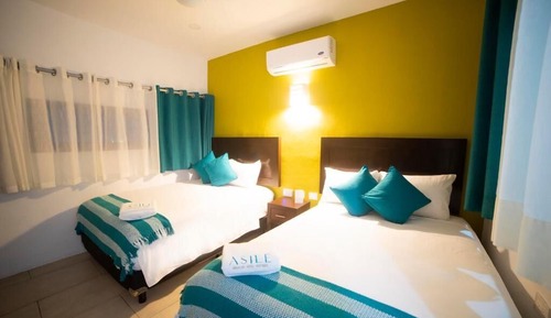 Habitación básica, 2 camas dobles