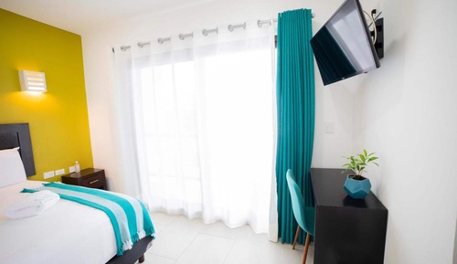 Suite estudio junior, 1 cama de matrimonio grande, vistas a la ciudad