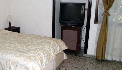 Habitación doble, baño privado