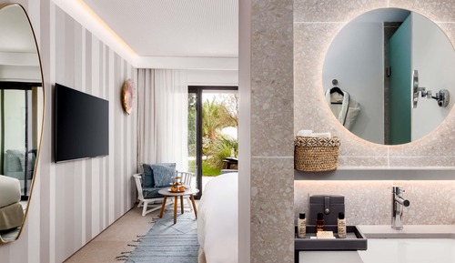 Habitación superior, 1 cama de matrimonio grande, vistas al jardín