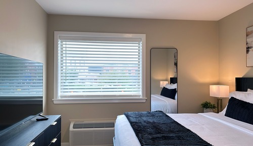 Habitación superior, 1 cama de matrimonio, no fumadores (Queen Room)