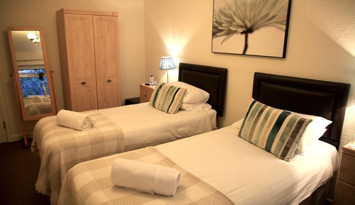 Habitación con 2 camas individuales (Room 6)