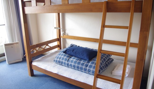 Dormitorio compartido, dormitorio mixto (Adult 2 / Bunk Bed)