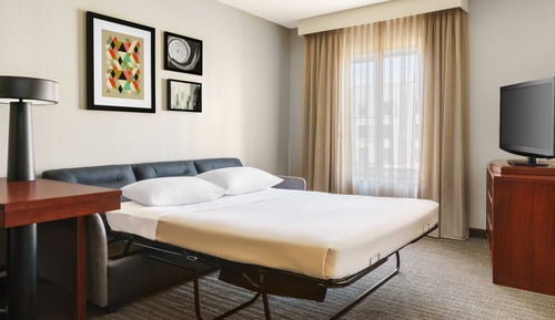 Estudio, 1 cama de matrimonio grande con sofá cama