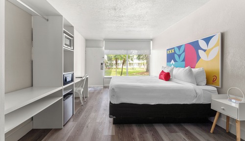Habitación, 1 cama de matrimonio grande, no fumadores, vistas a la piscina