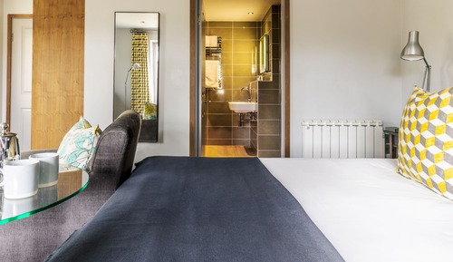 Habitación Premium con 1 cama doble o 2 individuales