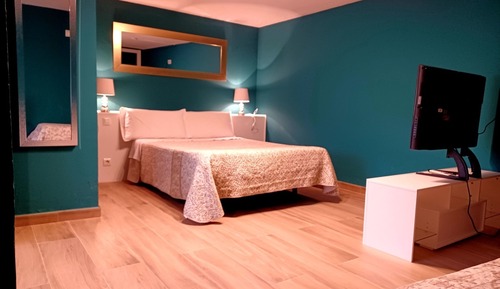 Habitación con 1 cama doble o 2 individuales