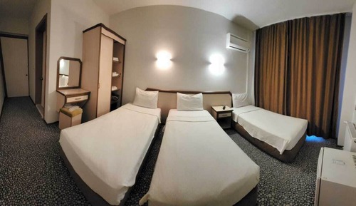 Habitación triple básica