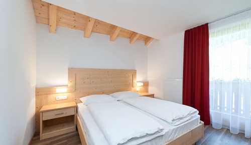Estudio superior, 1 cama de matrimonio grande, vistas a la montaña