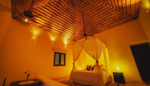 Suite superior, 1 cama de matrimonio grande, vistas al mar, junto a la piscina