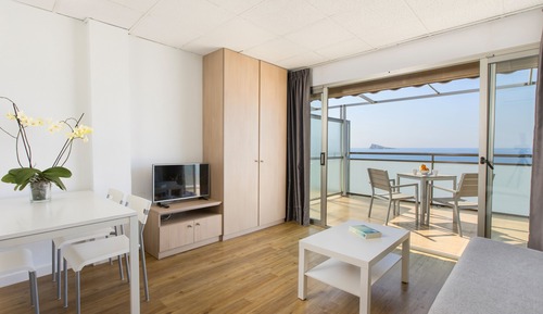 Estudio superior, vistas al mar