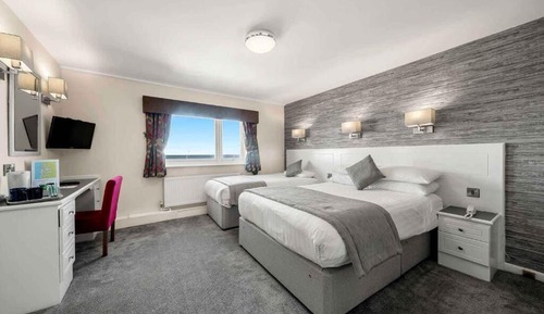 Habitación con 1 cama doble o 2 individuales, vistas al mar