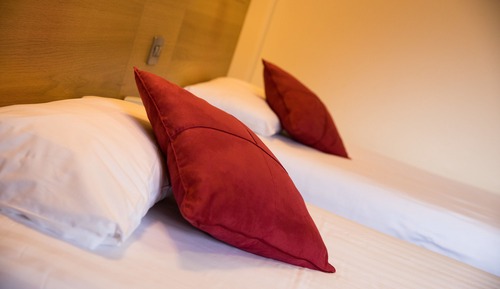 Habitación superior con 2 camas individuales