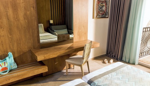 Habitación estándar, vistas parciales al mar (Mainbuilding)