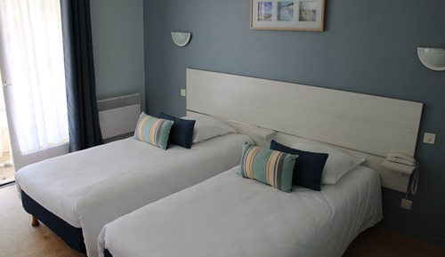 Habitación Confort con 2 camas individuales, vistas al jardín