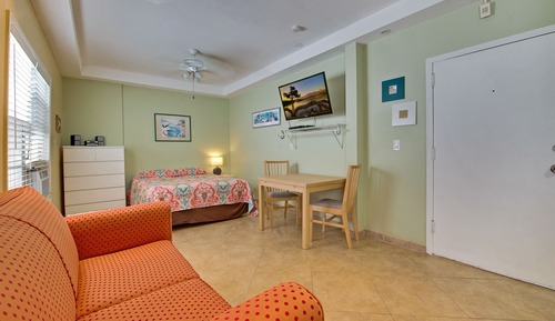 #8 = Sandbar Suite = 1 bedroom w/ queen sized bed and sofa pullout couch into a full sized bed