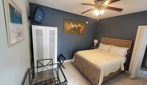 #6 = White Pearl = efficiency with a full sized bed