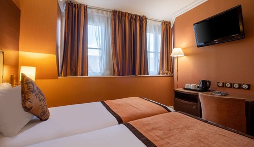 Habitación ejecutiva con 1 cama doble o 2 individuales, vistas a la ciudad