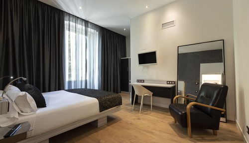 Habitación doble superior, balcón, vistas a la ciudad