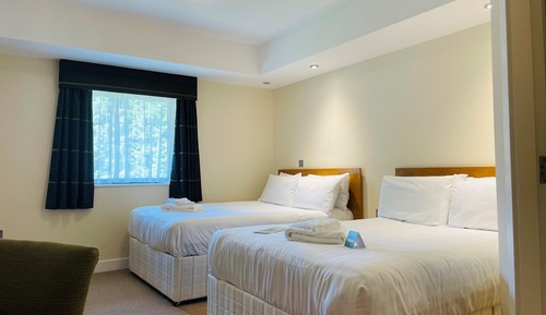 Habitación cuádruple Deluxe, baño privado (Family Deluxe)