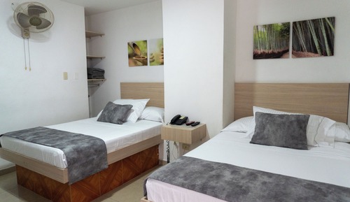 Habitación estándar con 2 camas individuales