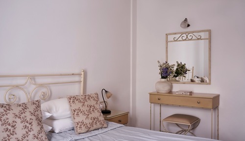 One Bedroom Suite with jetted tub