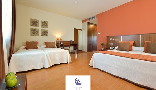 Habitación cuádruple estándar (4 Adultos)