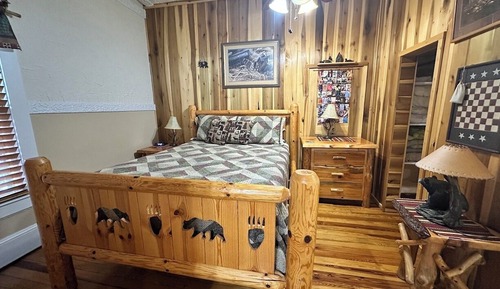 Bear Point Suite, 1 Queen Bed with Sofa bed, Patio