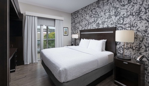 Suite estudio con matrimonial grande