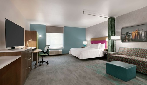 Estudio, 1 cama de matrimonio grande (Mobility & Hearing, Roll-in Shower)