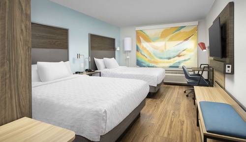 Habitación, 2 camas de matrimonio, accesible para personas con discapacidad (Hearing)